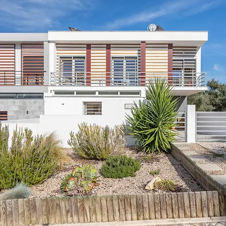 Alto Vinhas Lovers - Feriehus *